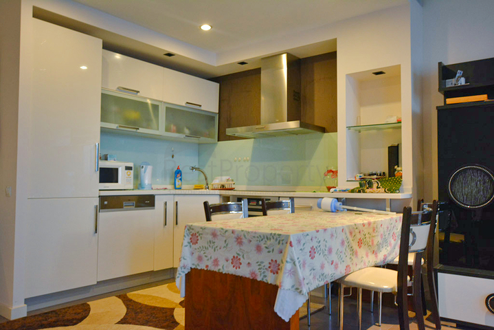 2+1 apartments in the Guzeloba - Antalya neighborhood 