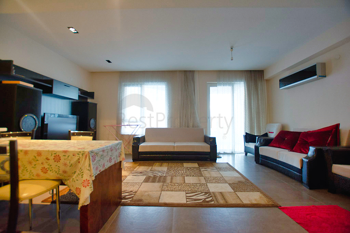 2+1 apartments in the Guzeloba - Antalya neighborhood 