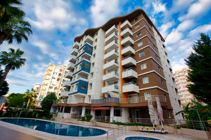 2+1 apartments in the Guzeloba - Antalya neighborhood 