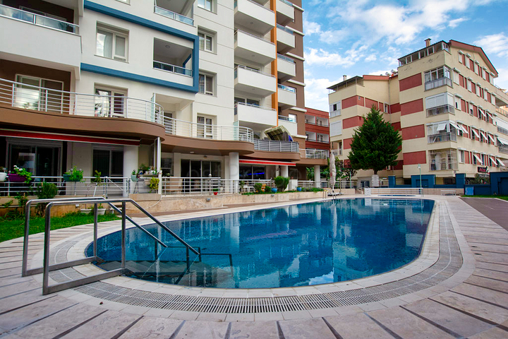 2+1 apartments in the Guzeloba - Antalya neighborhood 