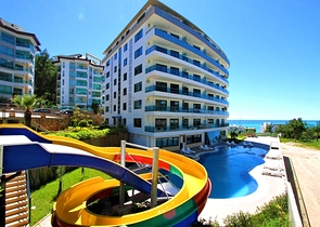 Apartment 2+1 in a residential complex with hotel infrastructure.