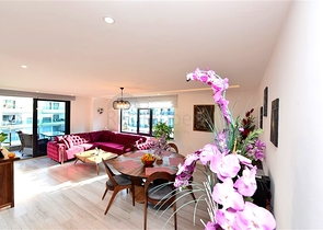 Apartment 2+1 in a residential complex with hotel infrastructure.