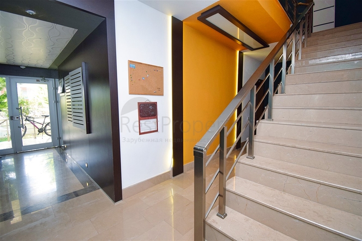 A 3+1 apartment in the Guzeloba - Antalya neighborhood 