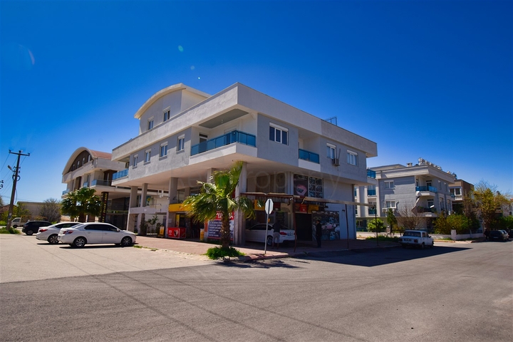 4+2 floor plan apartment in the area of Lara Antalya 