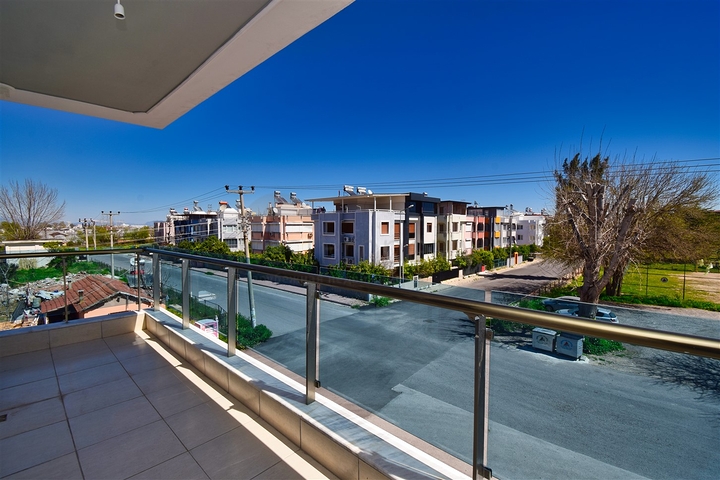 4+2 floor plan apartment in the area of Lara Antalya 