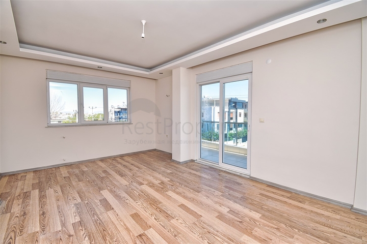 4+2 floor plan apartment in the area of Lara Antalya 