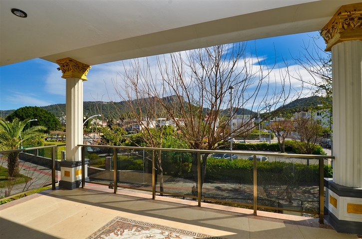 6+2 villa in Kemer - Antalya area 