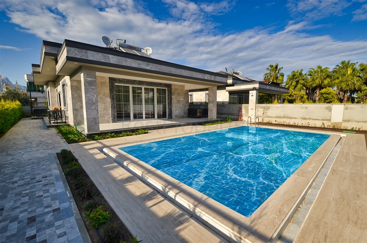 6+1 villa in Kemer - Antalya area 