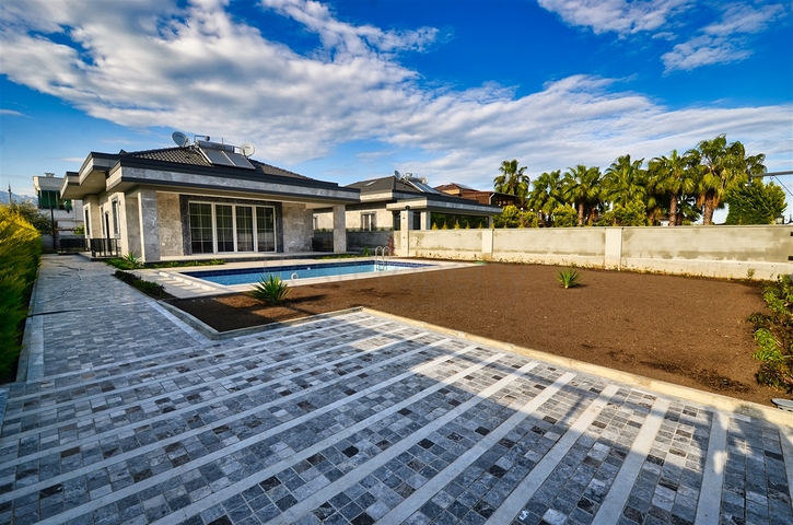 6+1 villa in Kemer - Antalya area 