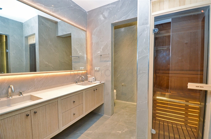 4+1 villa in Doshemealti - Antalya area