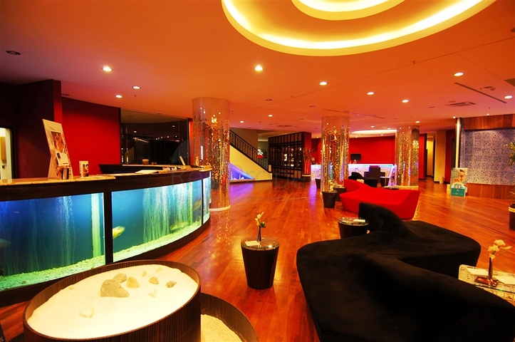 Luxury Apartment with direct sea views