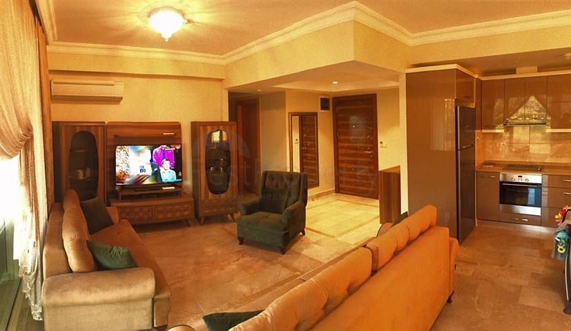 Luxury Apartment with direct sea views