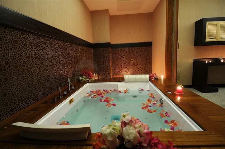 Luxury Apartment with direct sea views