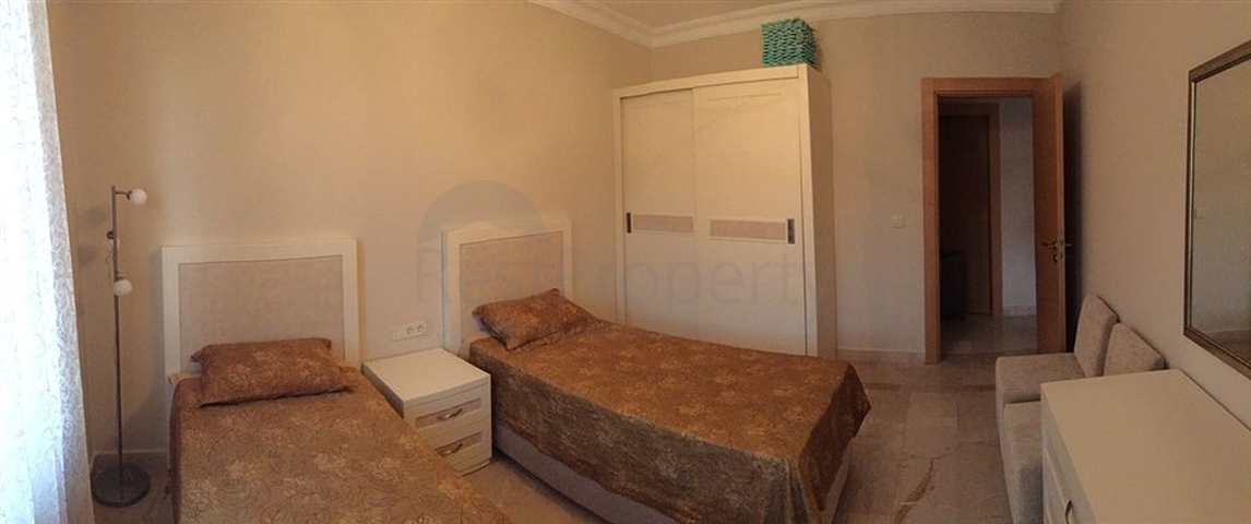 Luxury Apartment with direct sea views