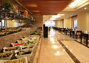 Luxury Apartment with direct sea views