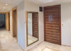 Luxury Apartment with direct sea views