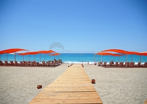 Luxury Apartment with direct sea views