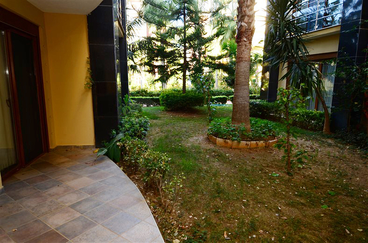 Apartment  with garden for rent