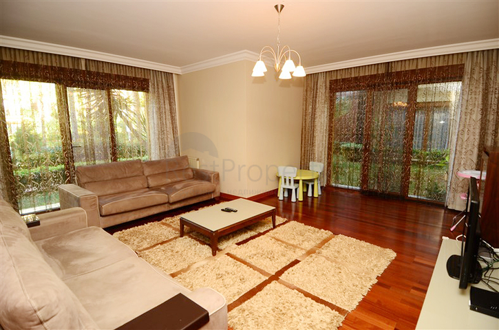 Apartment  with garden for rent