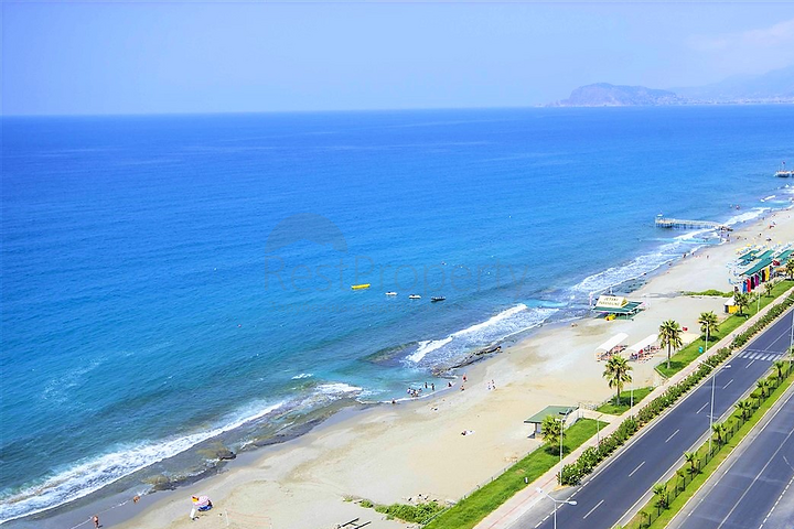 Investment project on the first line in Mahmutlar