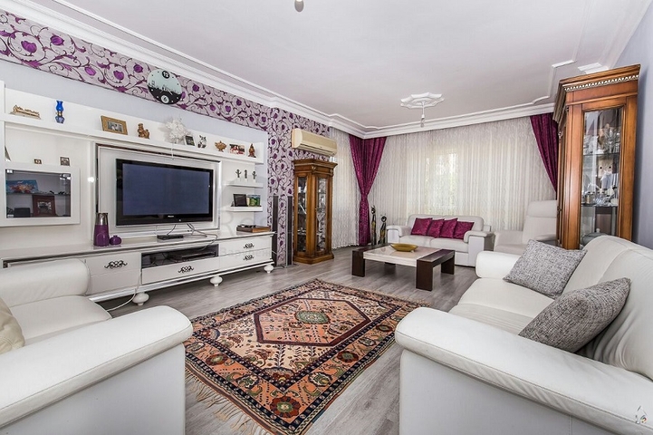 Apartment 3+1 in a complex in the heart of Lara