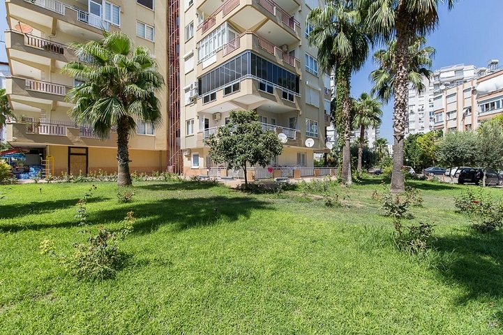 Apartment 3+1 in a complex in the heart of Lara