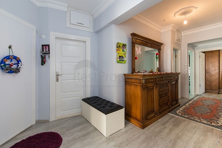 Apartment 3+1 in a complex in the heart of Lara