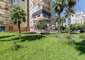 Apartment 3+1 in a complex in the heart of Lara