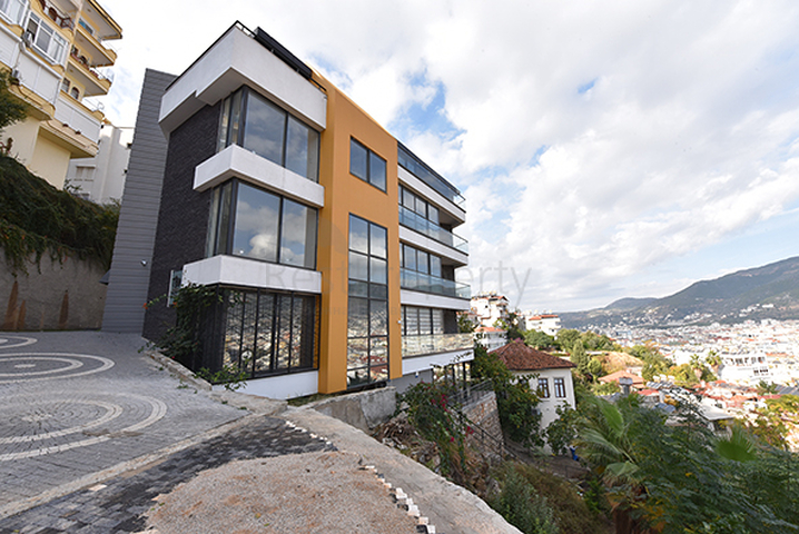 Apartments in a new complex in the center of Alanya!