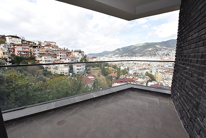 Apartments in a new complex in the center of Alanya!