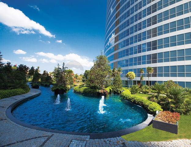 Super luxury sea view flats on Bagdat Avenue