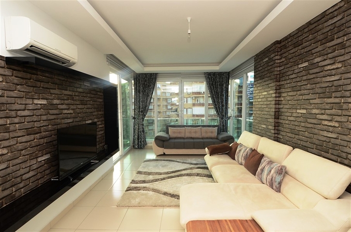 Apartments for rent with mountain view