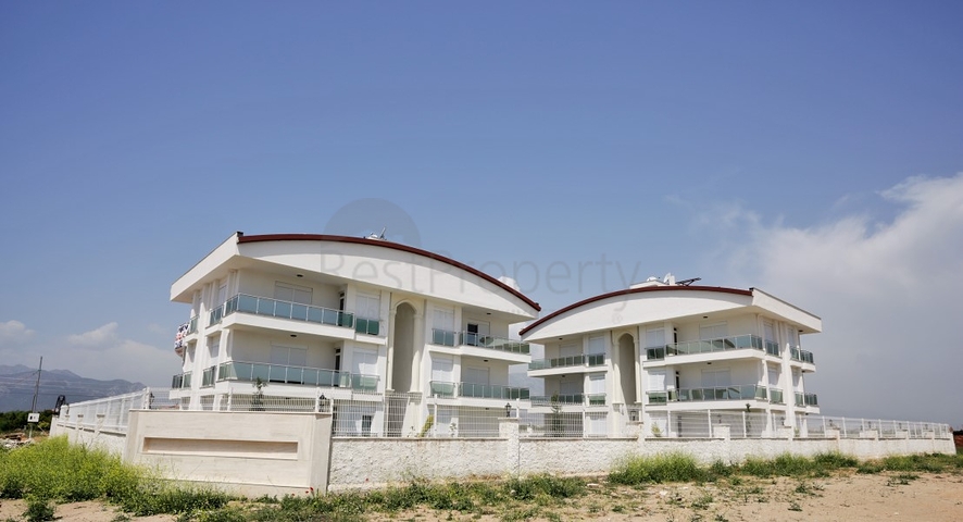Ready 2 + 1 apartments in a complex in Dosemealti Antalya