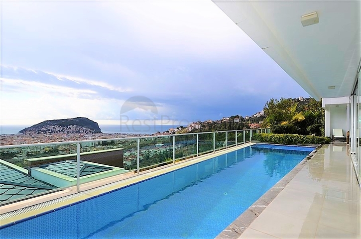 4+2 villa with a view of the historical fortress