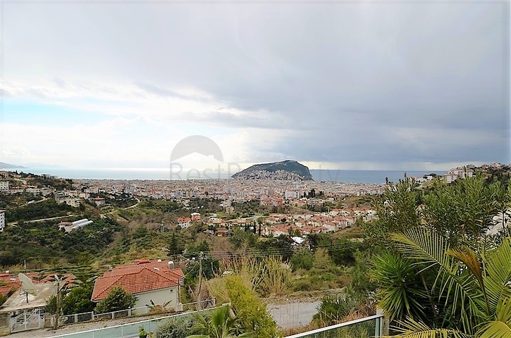 4+2 villa with a view of the historical fortress