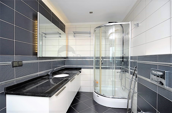 4+2 villa with a view of the historical fortress