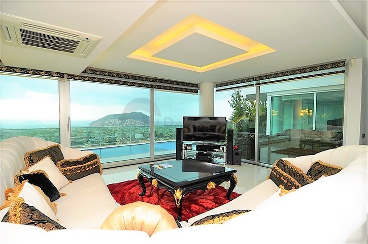 4+2 villa with a view of the historical fortress