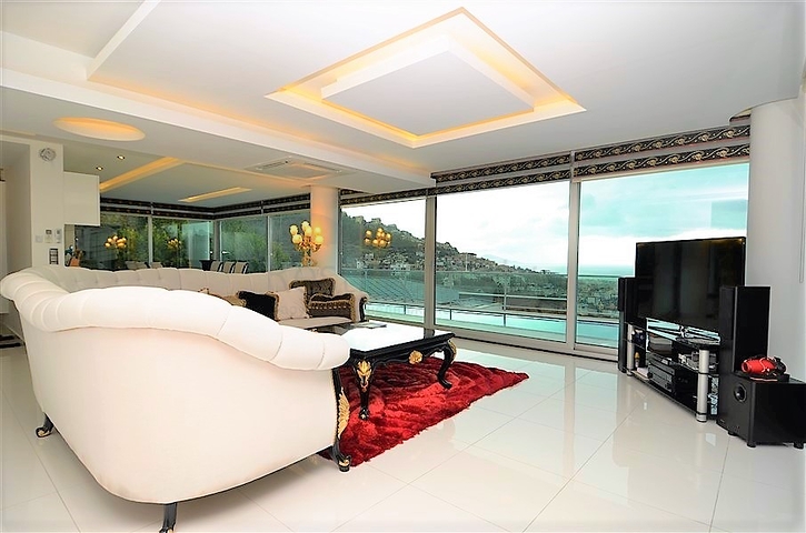 4+2 villa with a view of the historical fortress