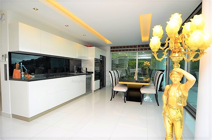 4+2 villa with a view of the historical fortress