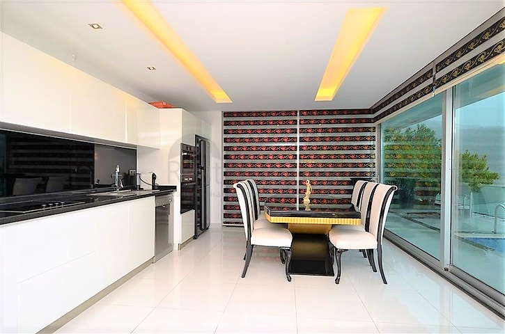 4+2 villa with a view of the historical fortress