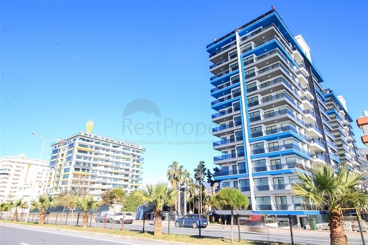 1+1 apartment for rent on the first coastline in Mahmutlar