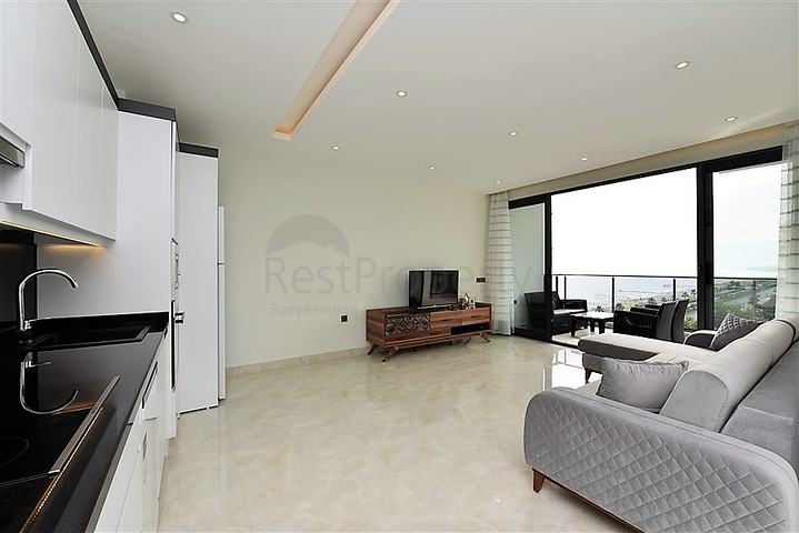 1+1 apartment for rent on the first coastline in Mahmutlar