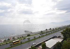 1+1 apartment for rent on the first coastline in Mahmutlar