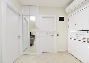 1+1 apartment for rent on the first coastline in Mahmutlar