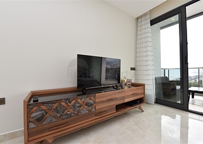 1+1 apartment for rent on the first coastline in Mahmutlar