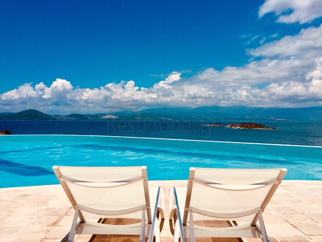 For sale Sea front apartments and villas in Bodrum 