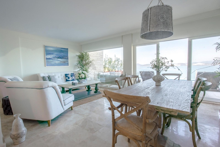 For sale Sea front apartments and villas in Bodrum 