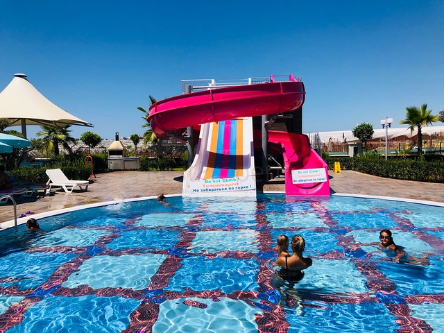 1+1 apartments for rent in a complex with hotel infrastructure in Avsallar