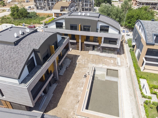 Villas at the final stage of construction in the Konyaalti area