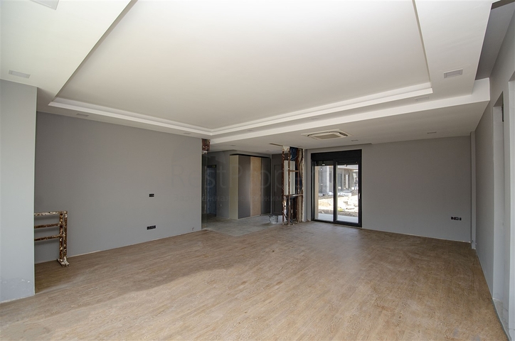 Villas at the final stage of construction in the Konyaalti area